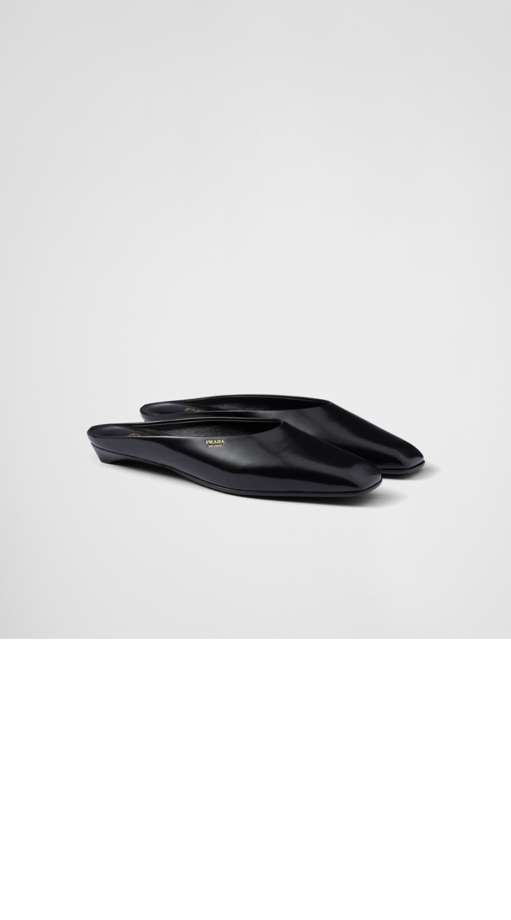 미러급레플리카사이트 | 명품레플리카 전문 쇼핑몰  | A퀄리티 - 브러시드 레더 뮬 1S825N &gt; 프라다