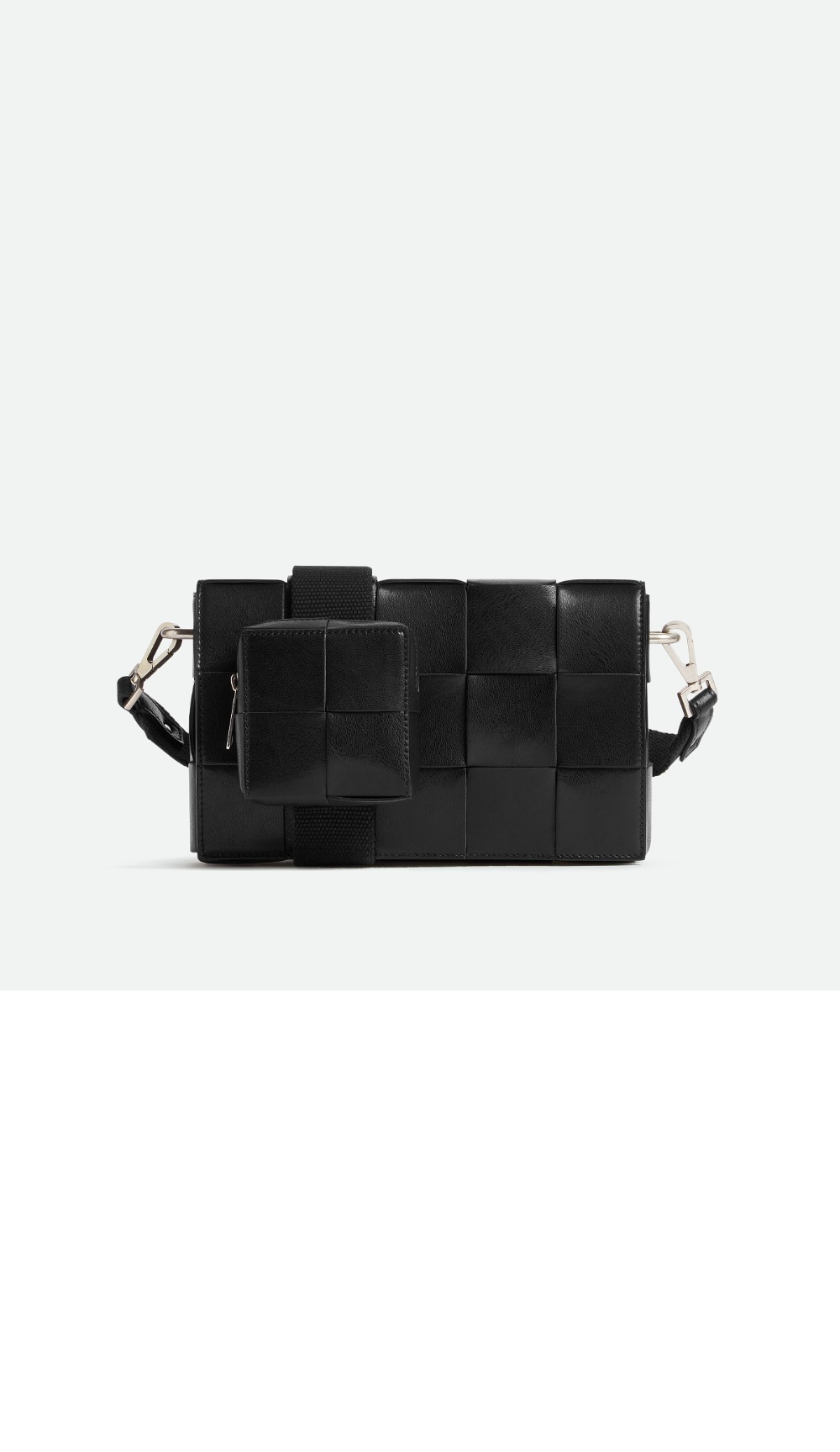 미러급레플리카사이트 | 명품레플리카 전문 쇼핑몰  | A퀄리티 - 다양하게 활용할 수 있는 스트랩을 갖춘 카세트 741777 &gt; 보테가베네타