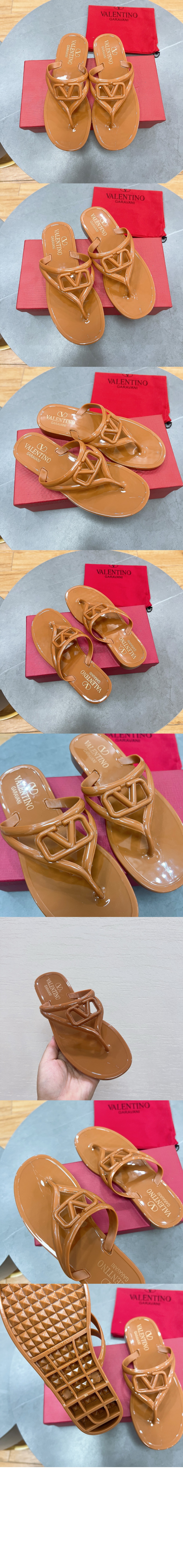 미러급레플리카사이트 | 명품레플리카 전문 쇼핑몰  | A퀄리티 - 시그니처 러버 샌들 &gt; 발렌티노