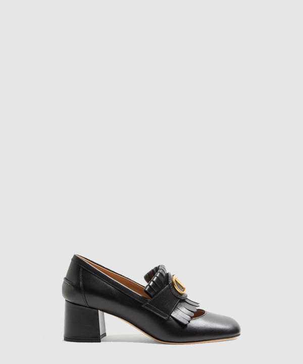 브이로고 시그니처 프린지 장식 카프스킨 펌프스