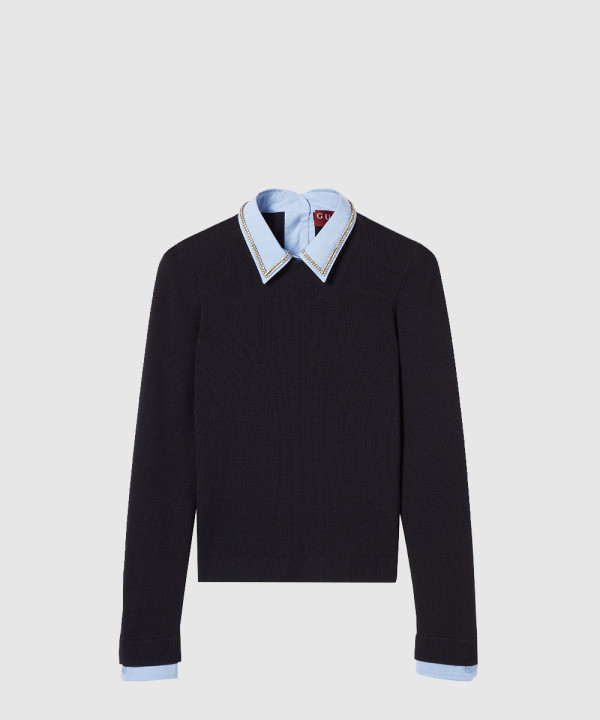 자수가 있는 울 스웨터